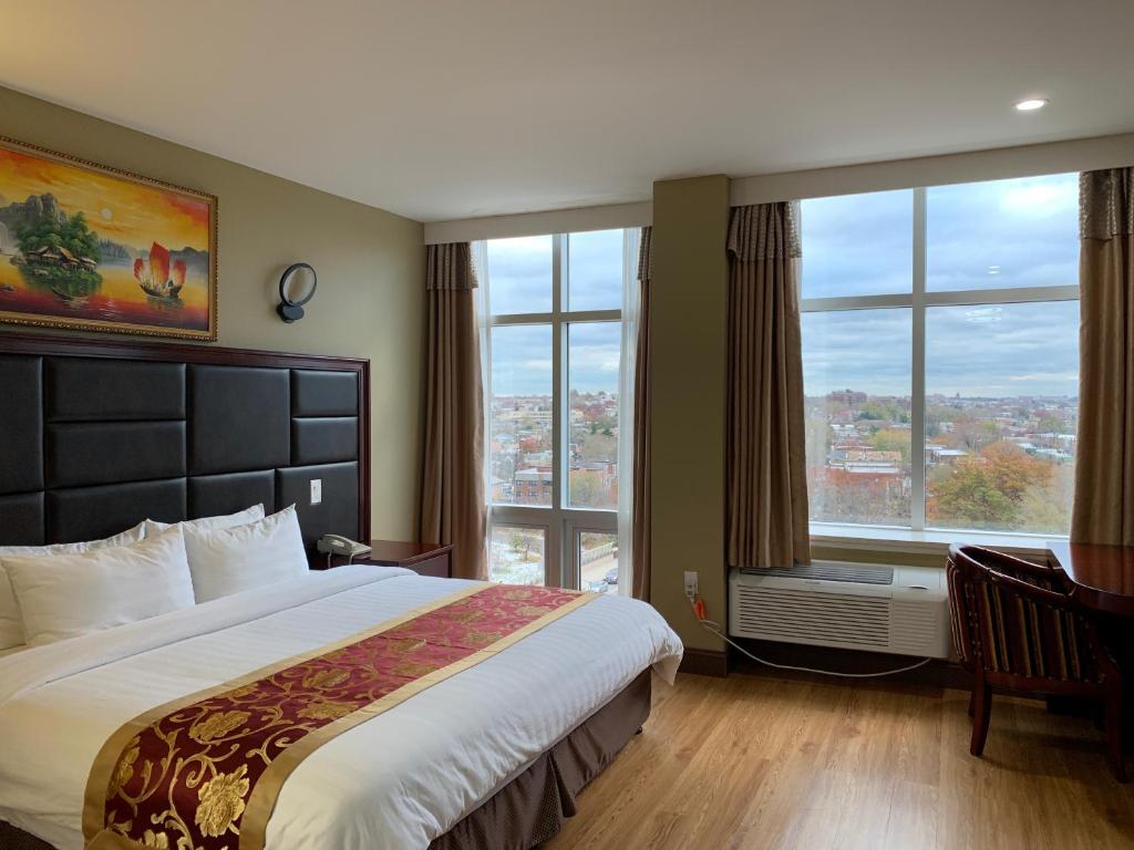 Queens_hotel_42's photo