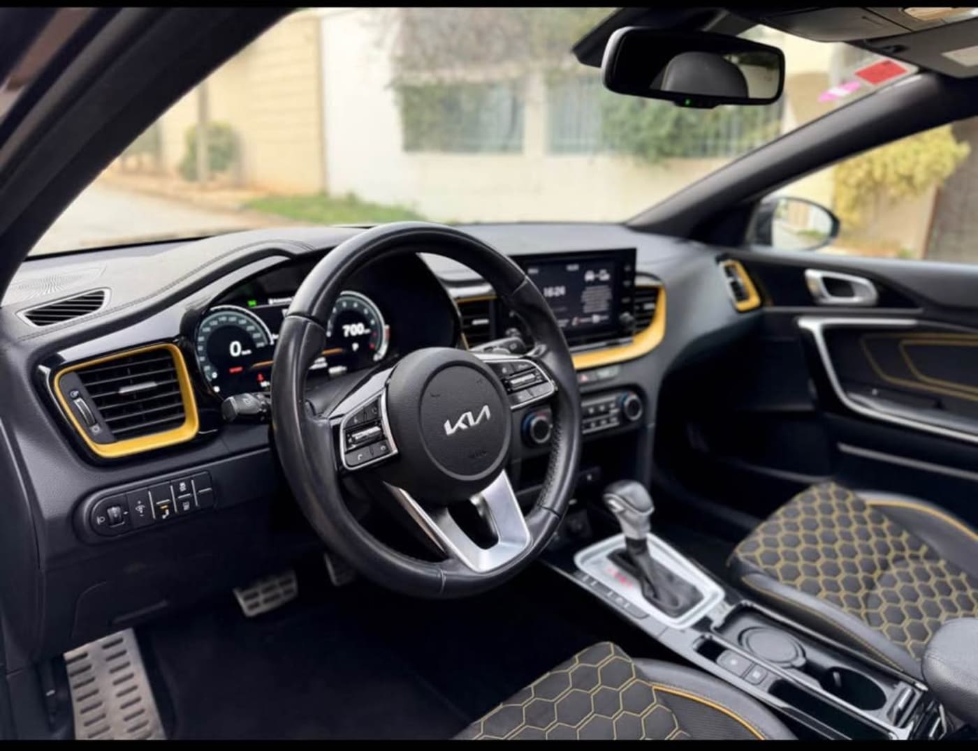 Kia xceed 2022 — photo 1