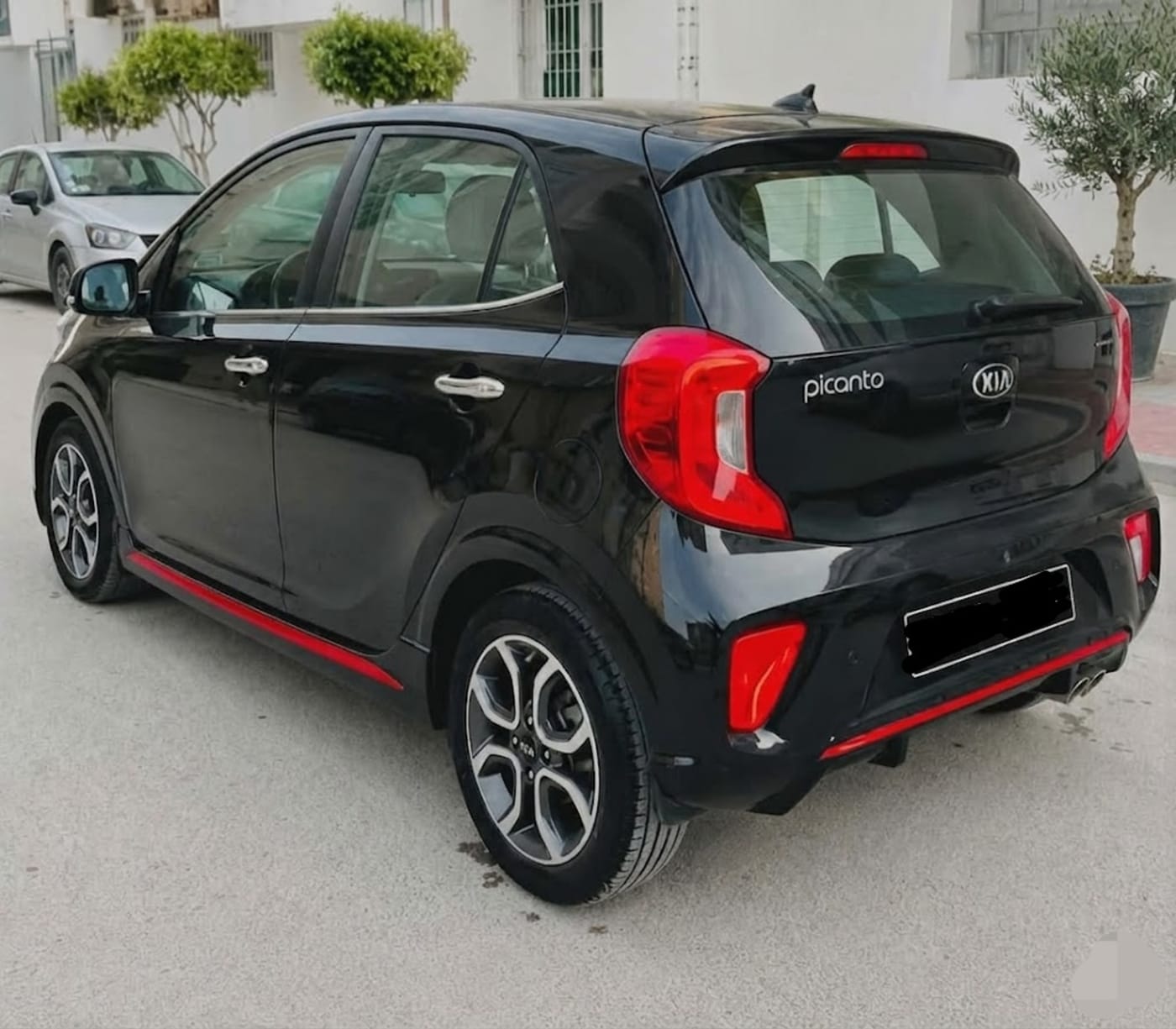 Kia Picanto 2018 — photo 1