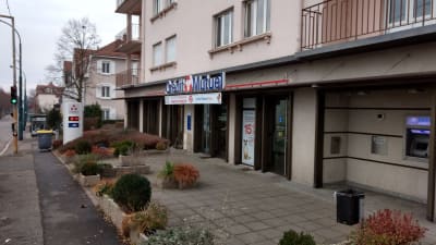 Crédit Mutuel — 13 Rue Fénelon - Photo vedette