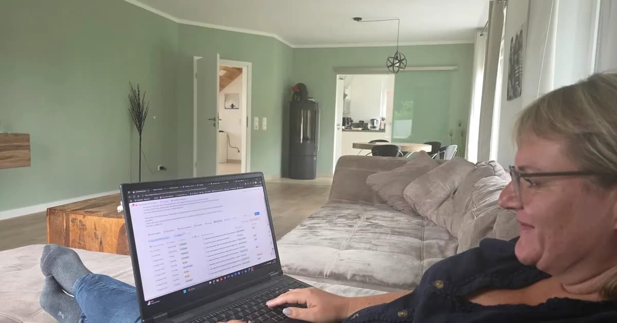 Beitragsbild: Claude KI für Coaches: Mein zweites Business im Hintergrund