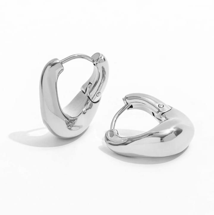Onda — Sculpted Huggie Hoops 6