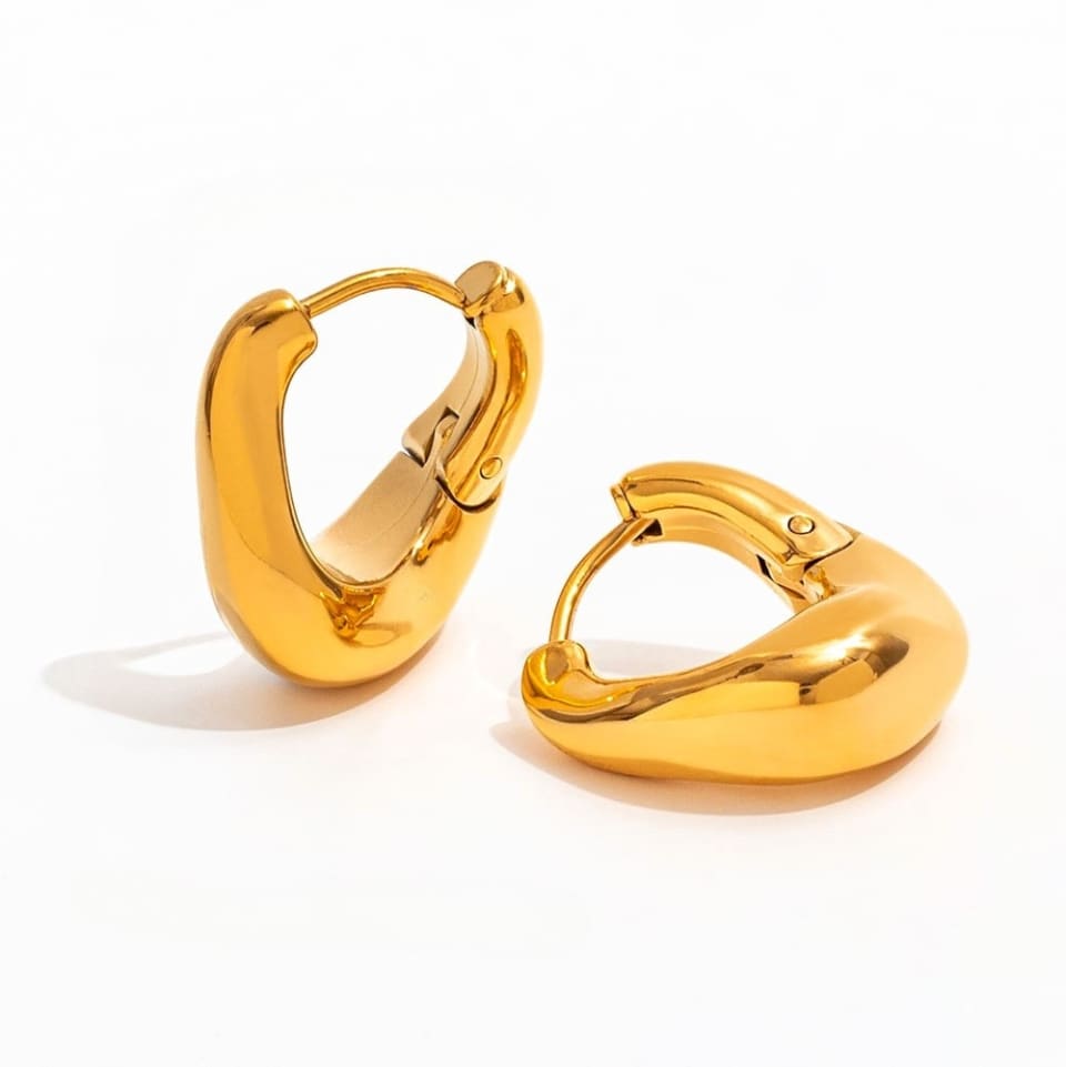 Onda — Sculpted Huggie Hoops 1
