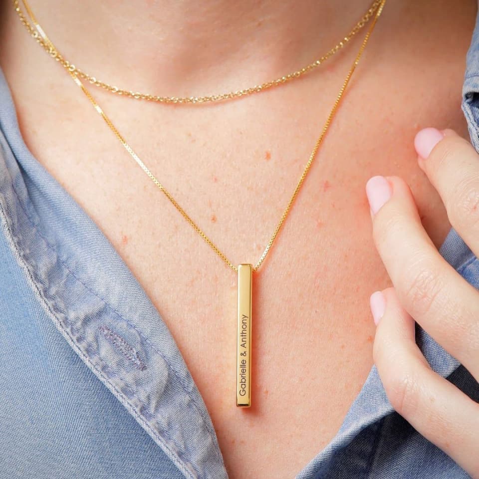 Engraved 3D Bar Necklace 4