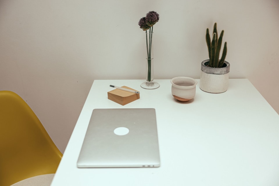 Engineer Your Focus: Design a Clutter-Free Workspace