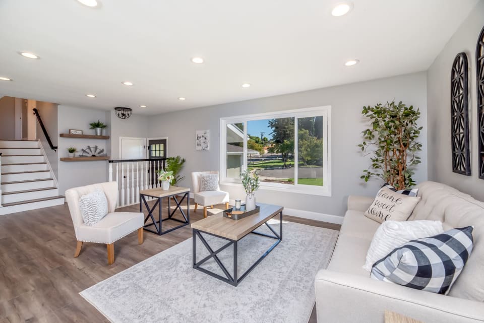 Daily Declutter: Master Your Home in Small Bursts