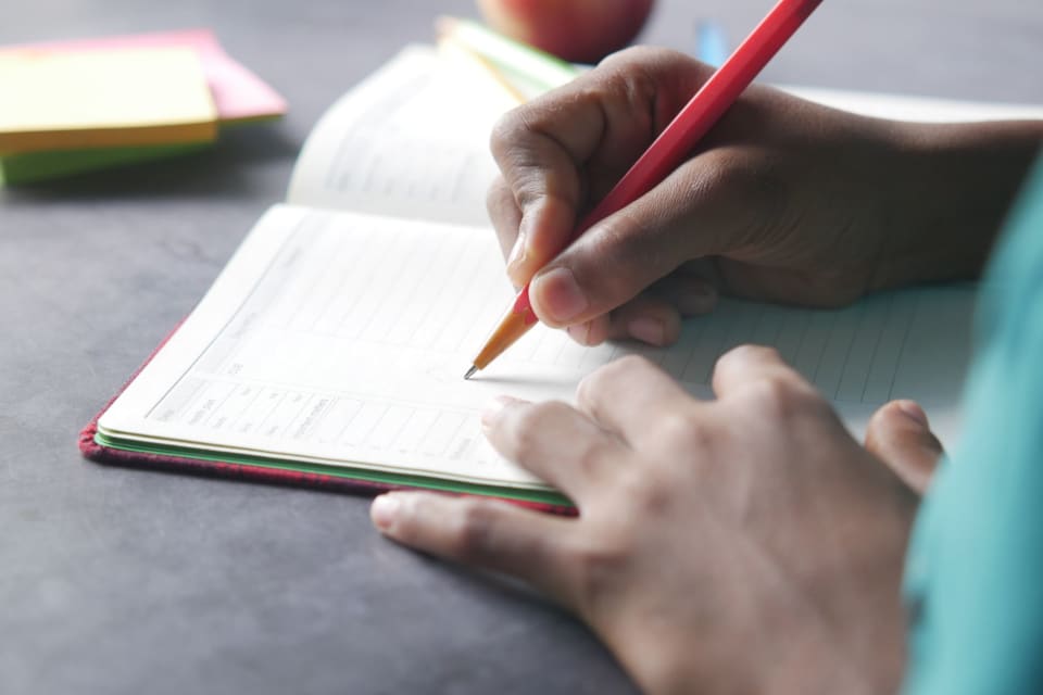 Anchor Your Aspirations: Financial Goals That Endure