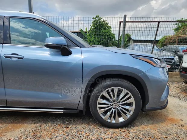  Toyota Highlander Platinum AWD Blue thumbnail 3