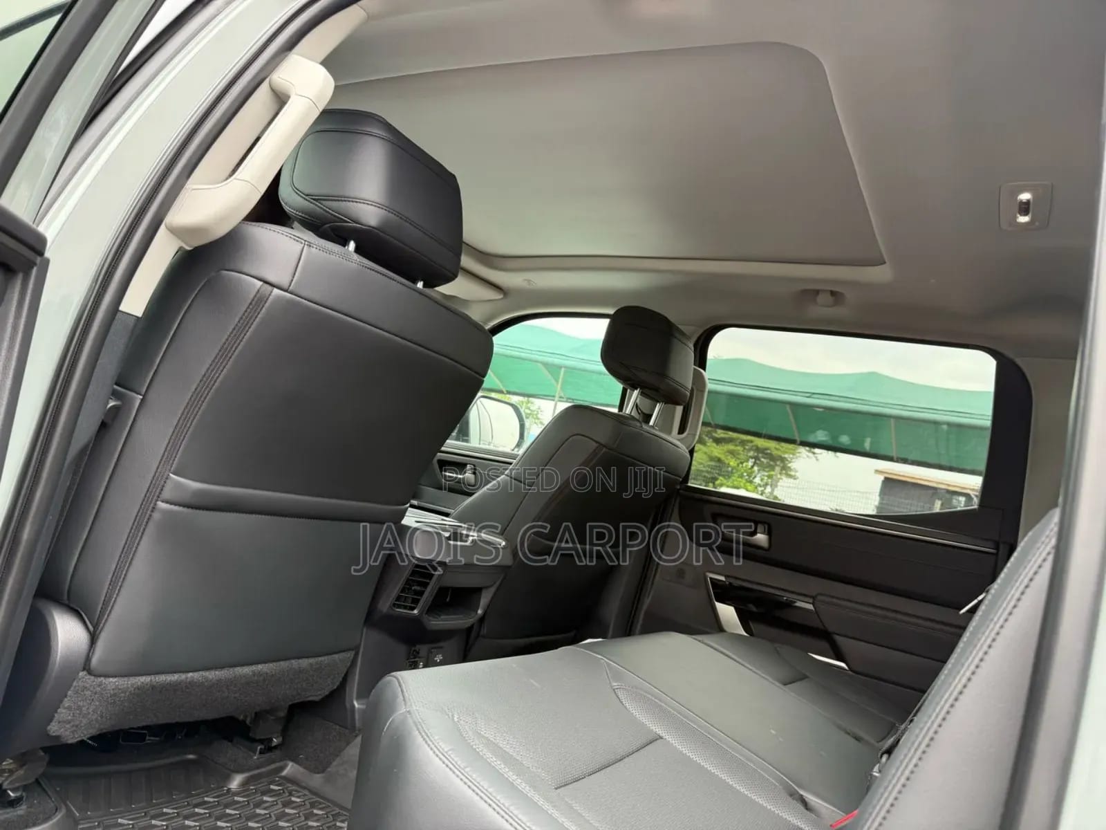 Toyota Tundra Limited CrewMax 5.5' Bed Green thumbnail 5