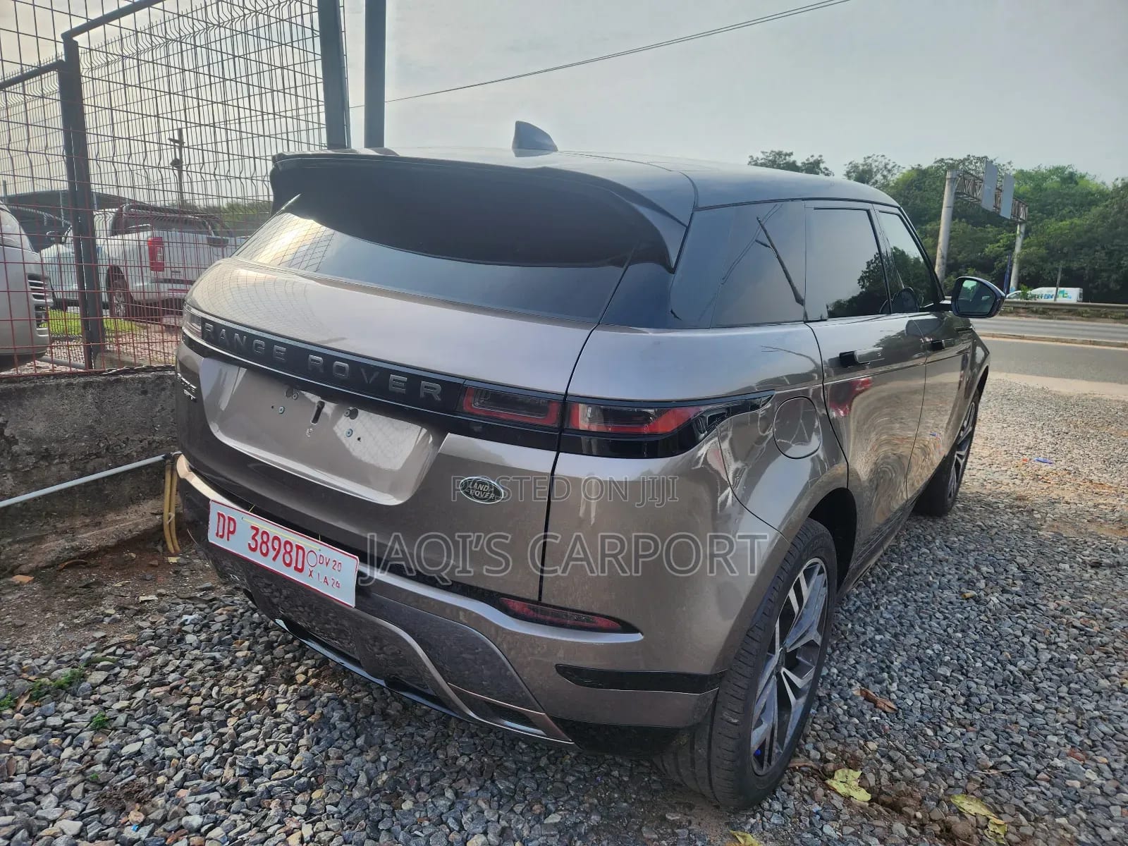Land Rover Range Rover Evoque R-Dynamic SE AWD Gray thumbnail 5