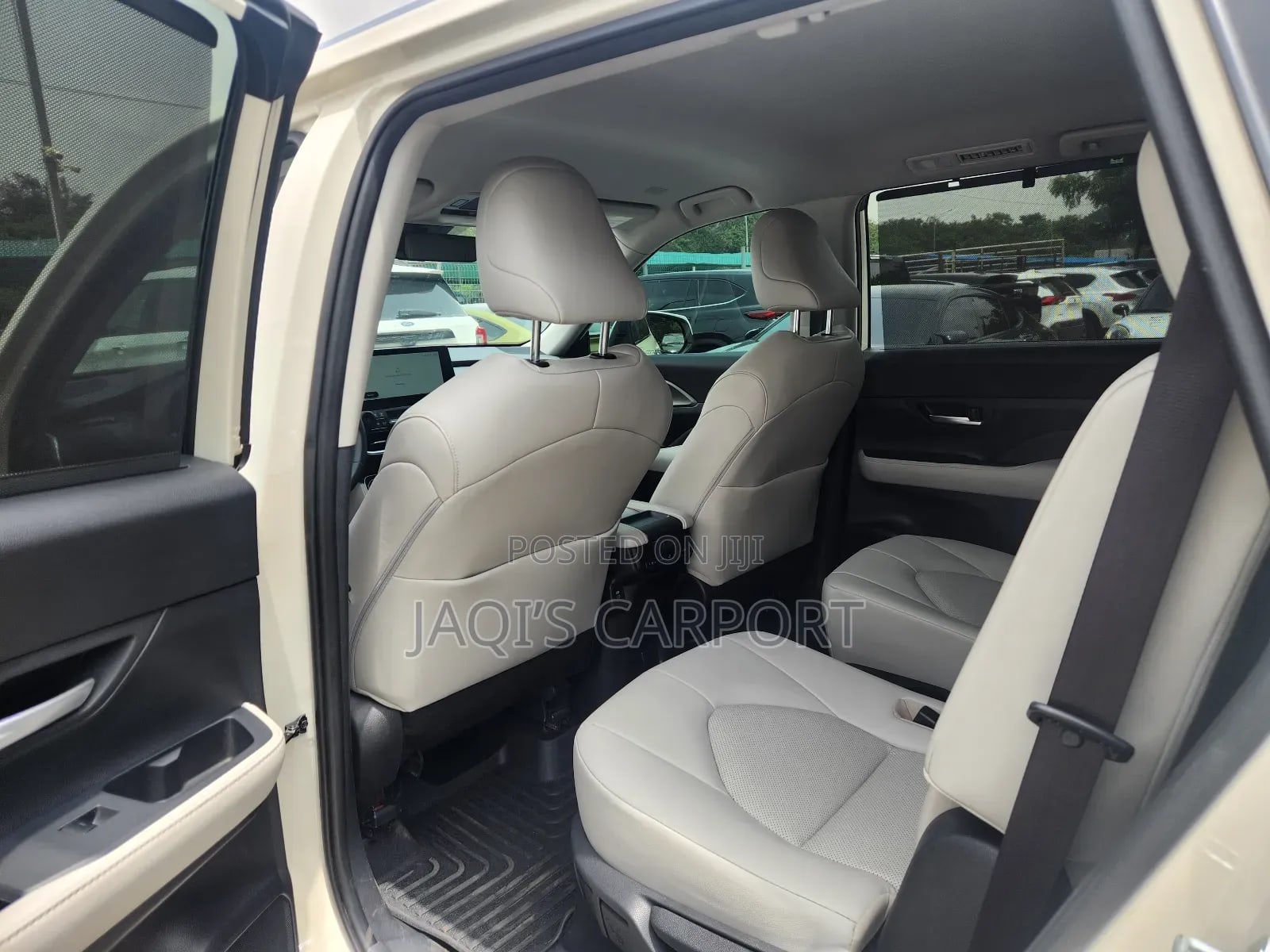 Toyota Highlander XLE AWD White thumbnail 4