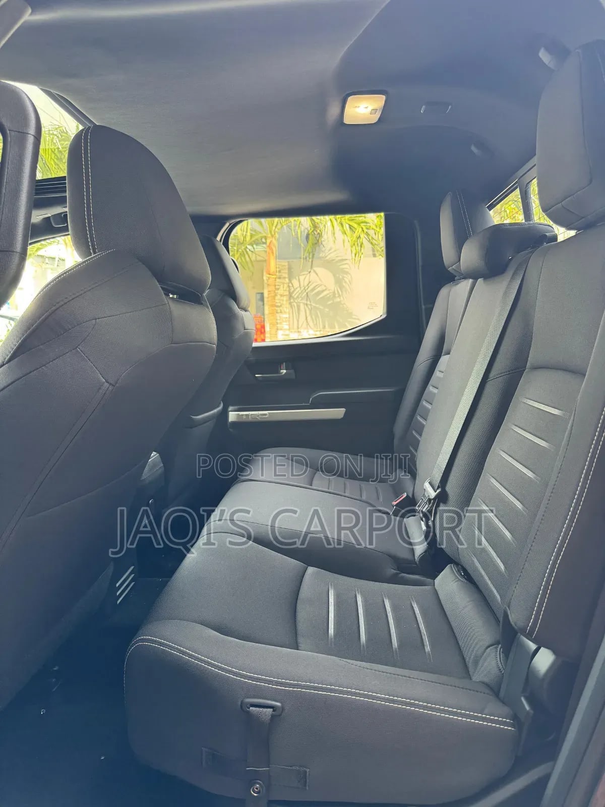 Toyota Tacoma SR5 Double Cab 5' Bed AT Black thumbnail 5