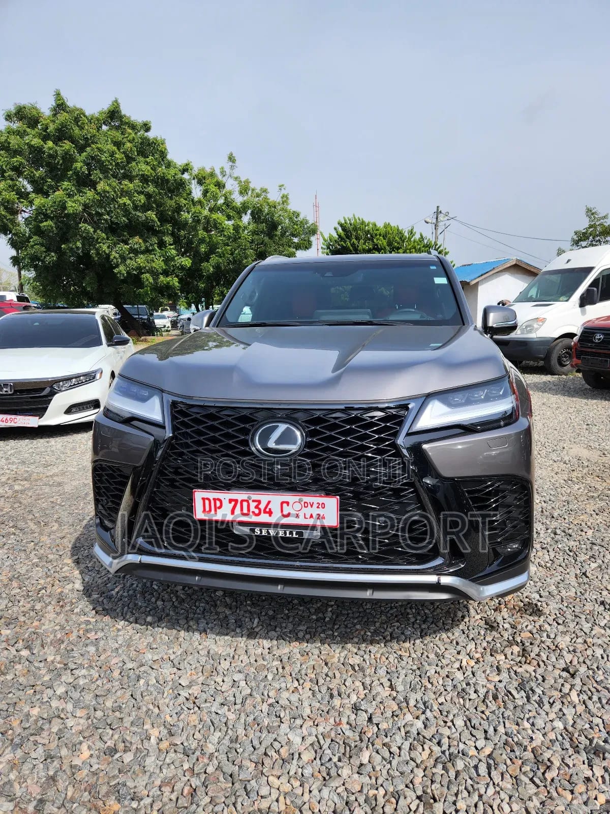 Photo of Lexus LX Gray