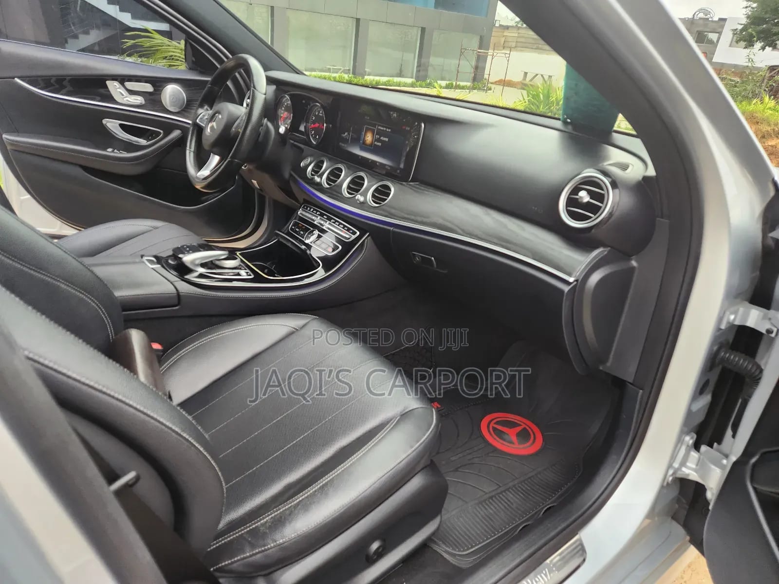 Mercedes-Benz E300 Silver thumbnail 5