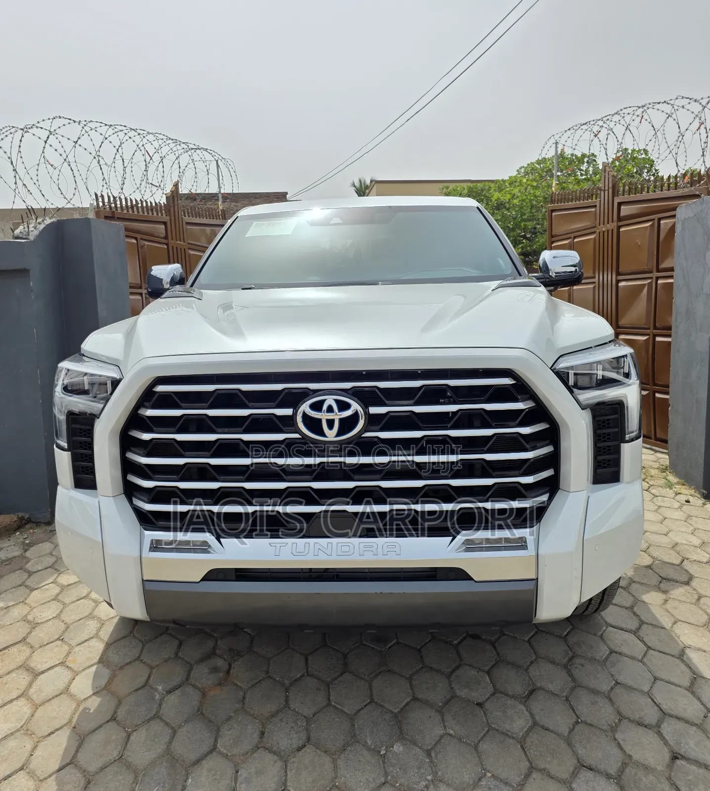Toyota Tundra 2023 White - Image 1