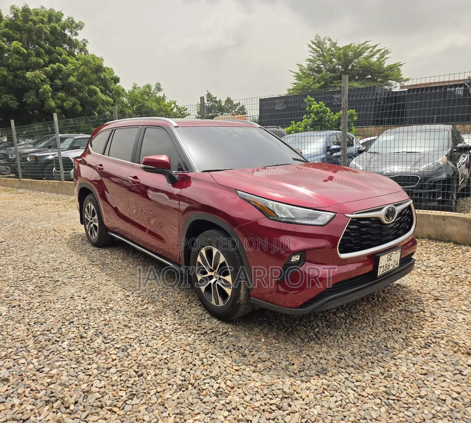 Toyota Highlander XLE AWD 2023 Red - Image 1