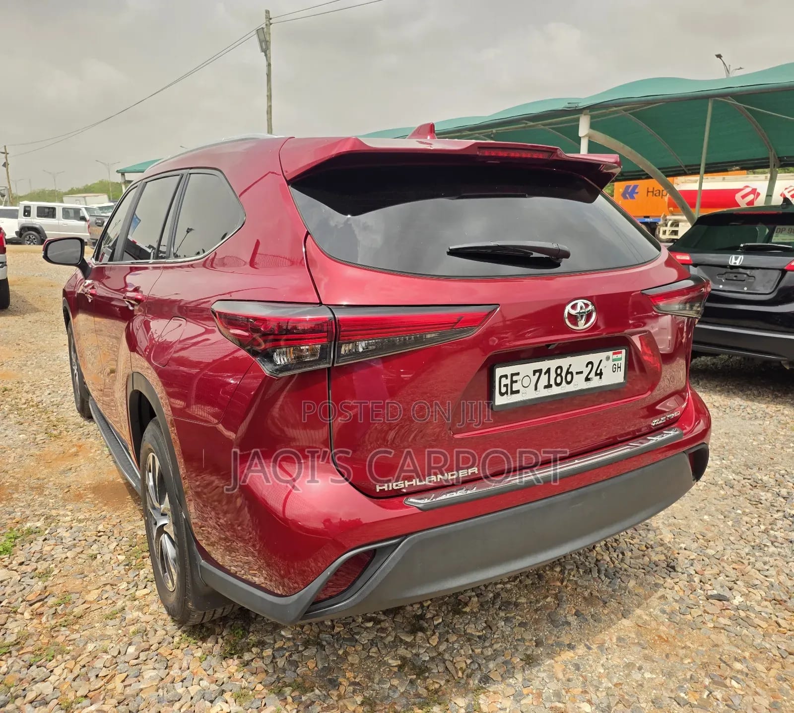 Toyota Highlander XLE AWD 2023 Red thumbnail 5