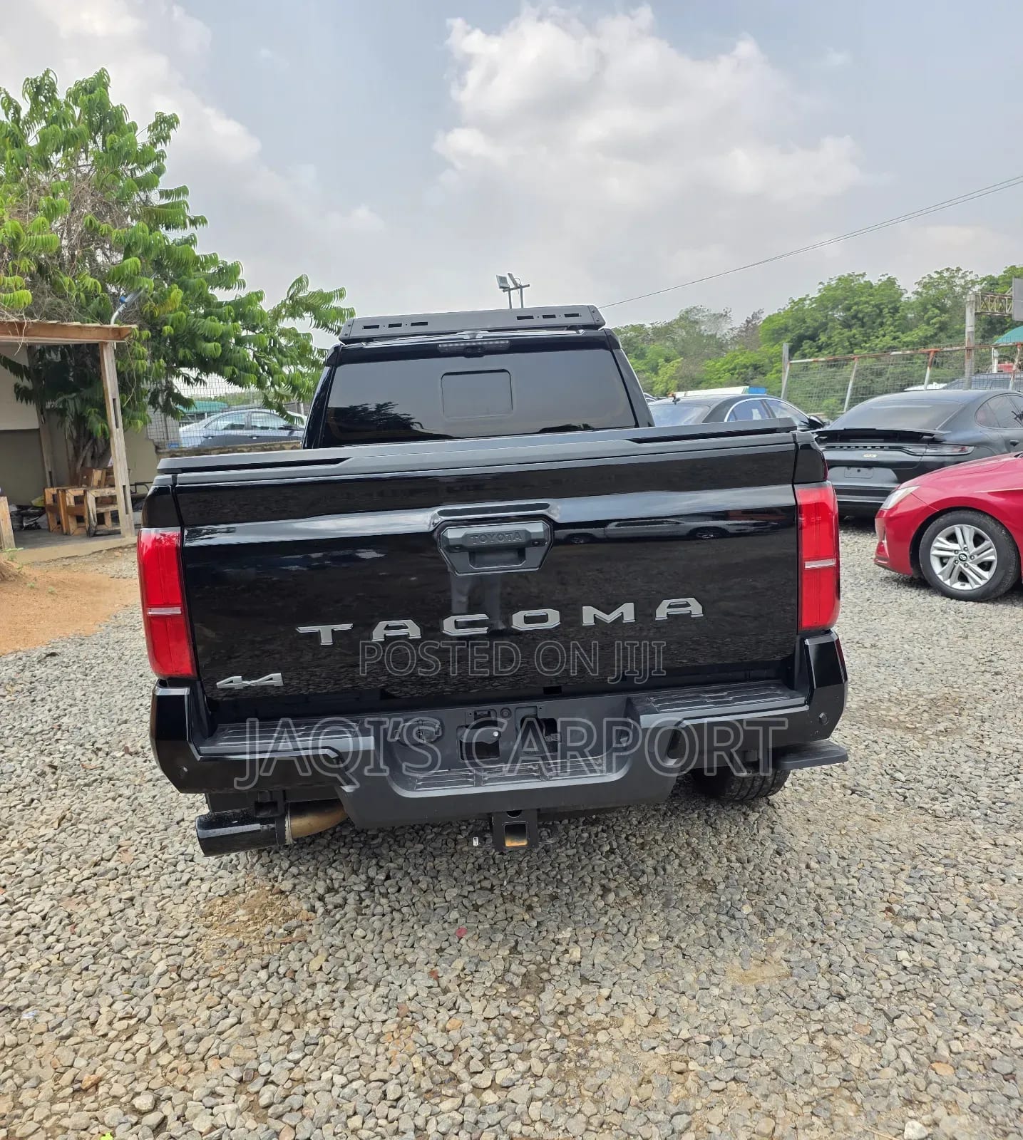 Toyota Tacoma 2024 Black thumbnail 6