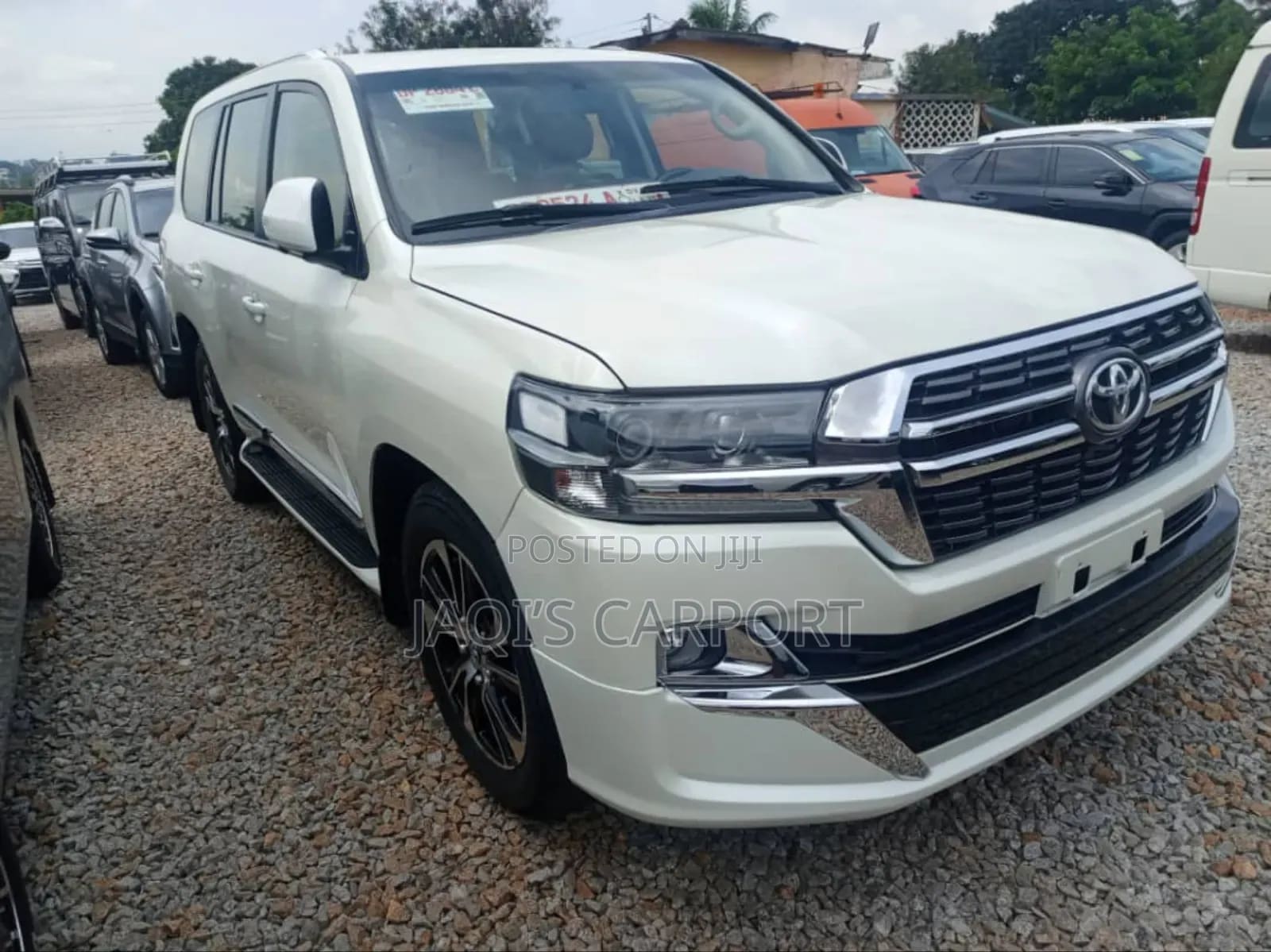 Toyota Land Cruiser 4.5 V8 VXR 2021 White - Image 1