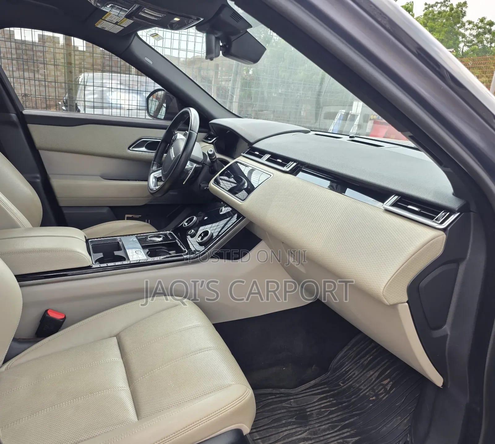 Land Rover Range Rover Velar P250 S 4x4 2019 Blue thumbnail 3