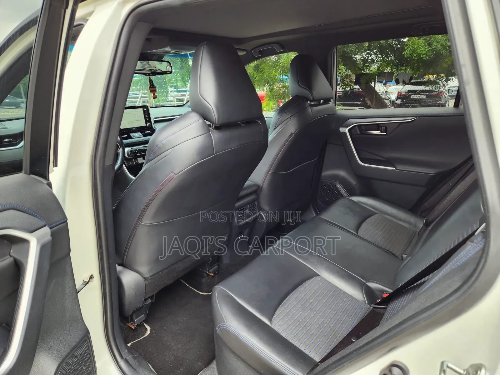 Toyota RAV4 Limited AWD 2020 White thumbnail 5