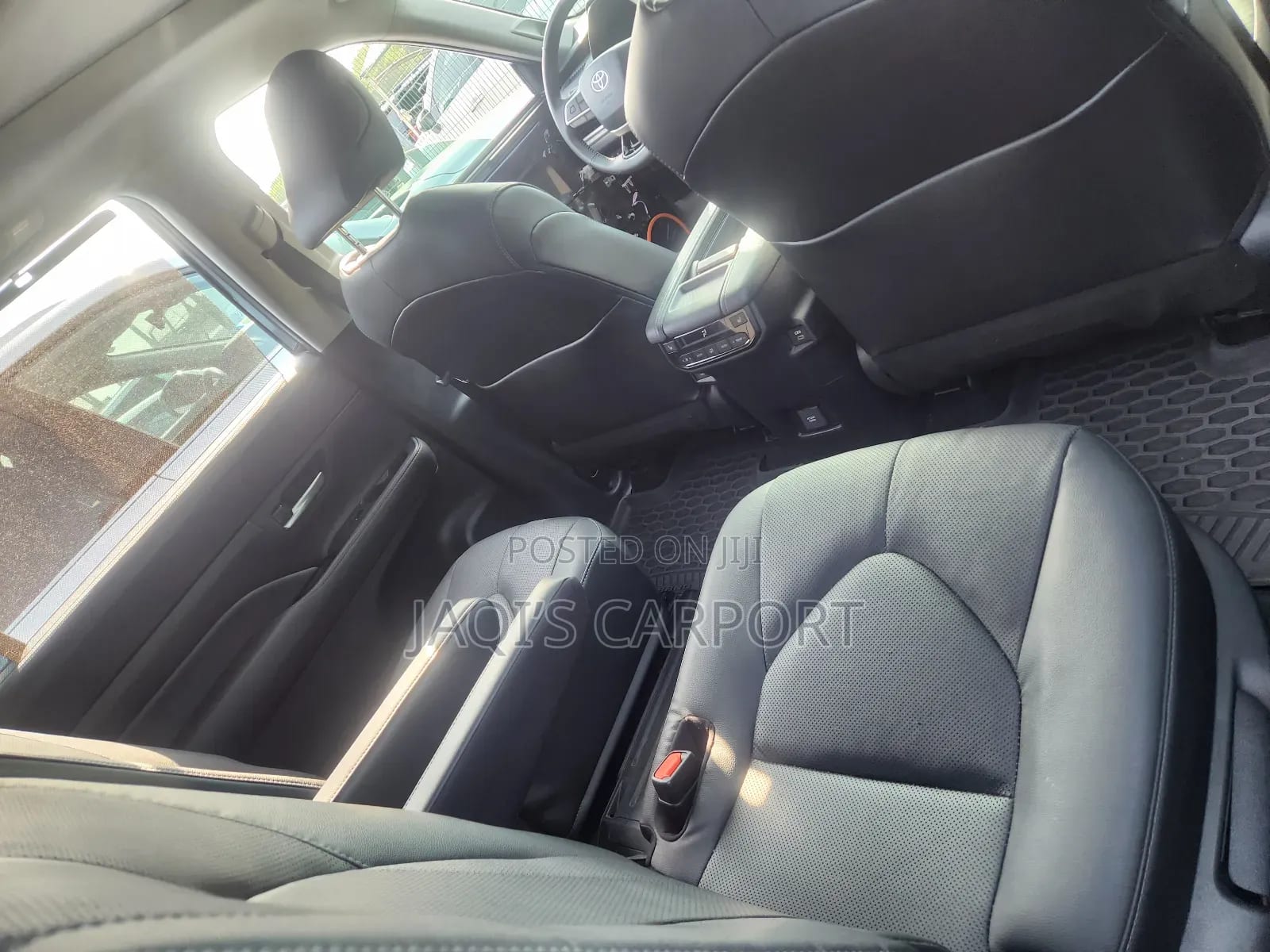 Toyota Highlander Limited AWD 2024 Black thumbnail 5