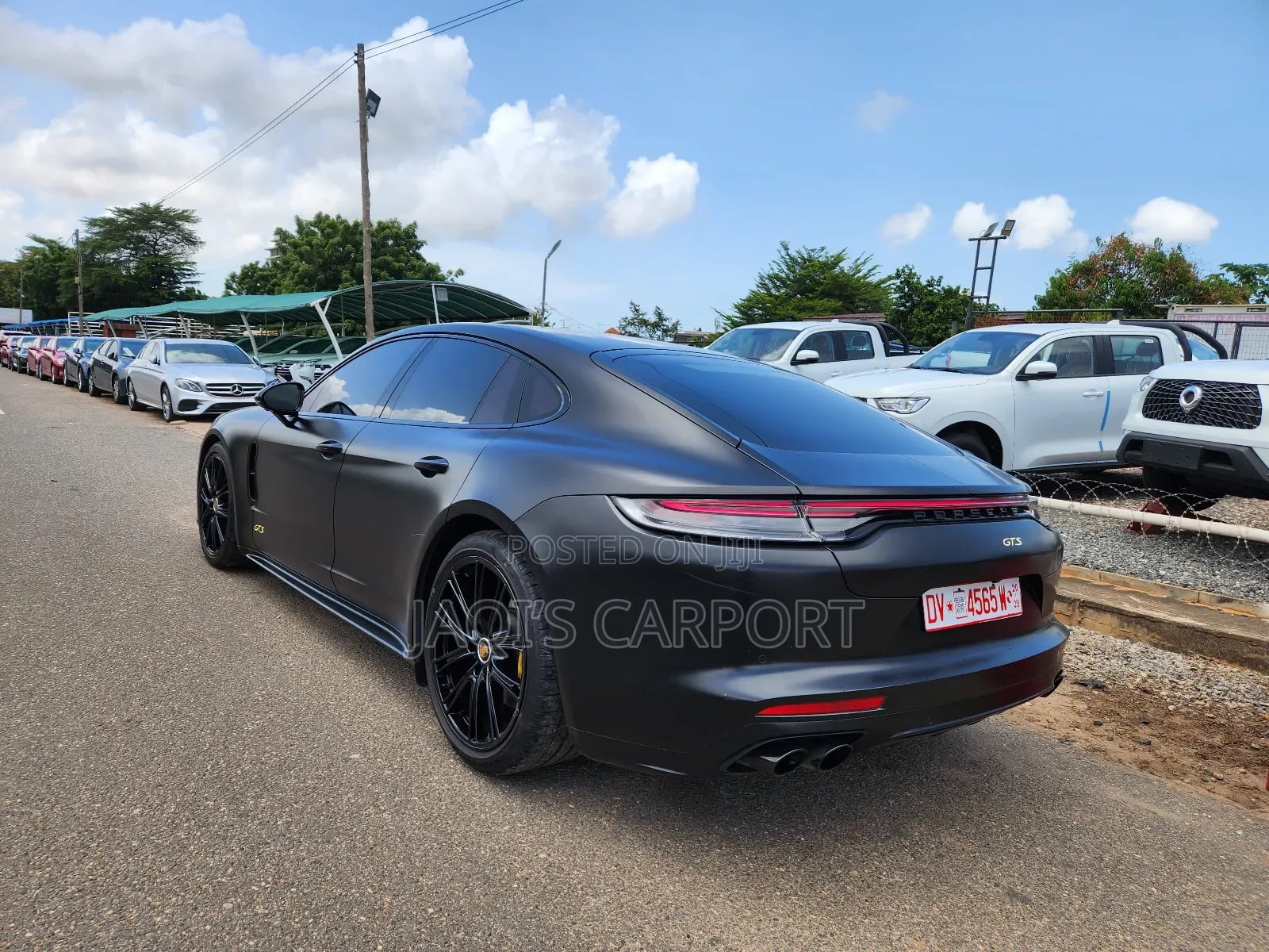 Porsche Panamera GTS 2022 Black thumbnail 7