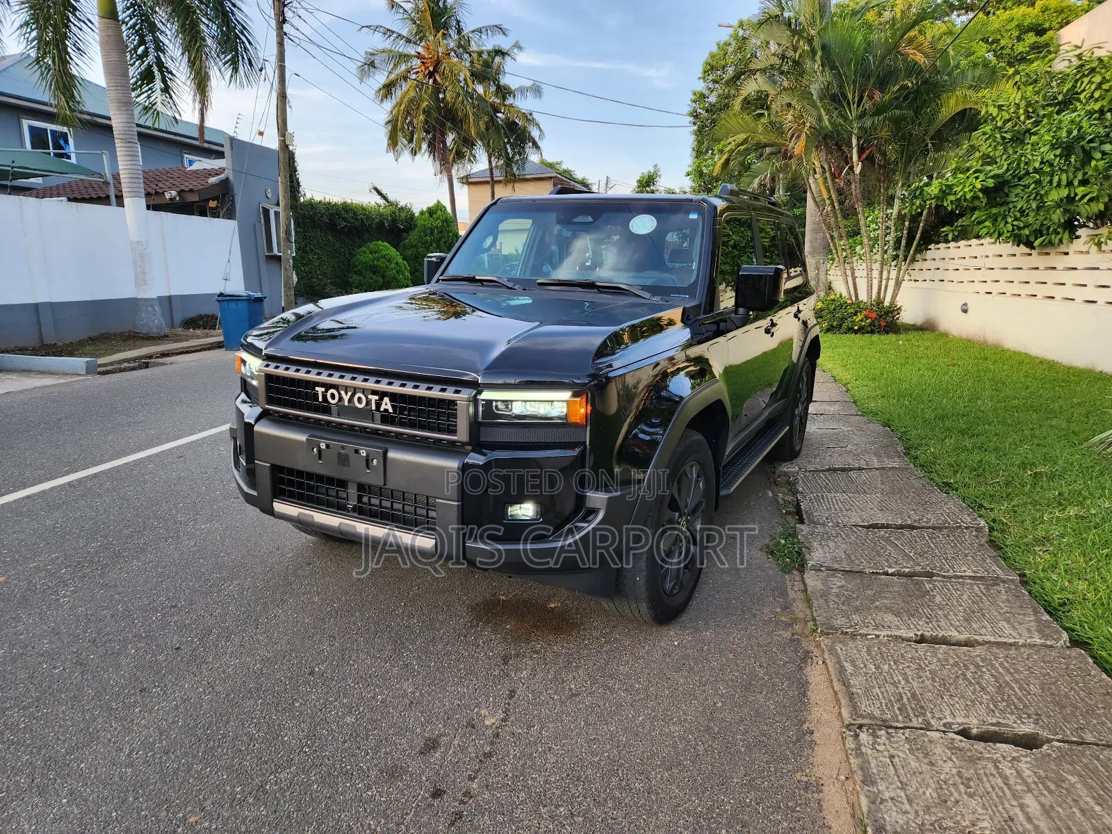 Toyota Land Cruiser 2024 Black - Image 1
