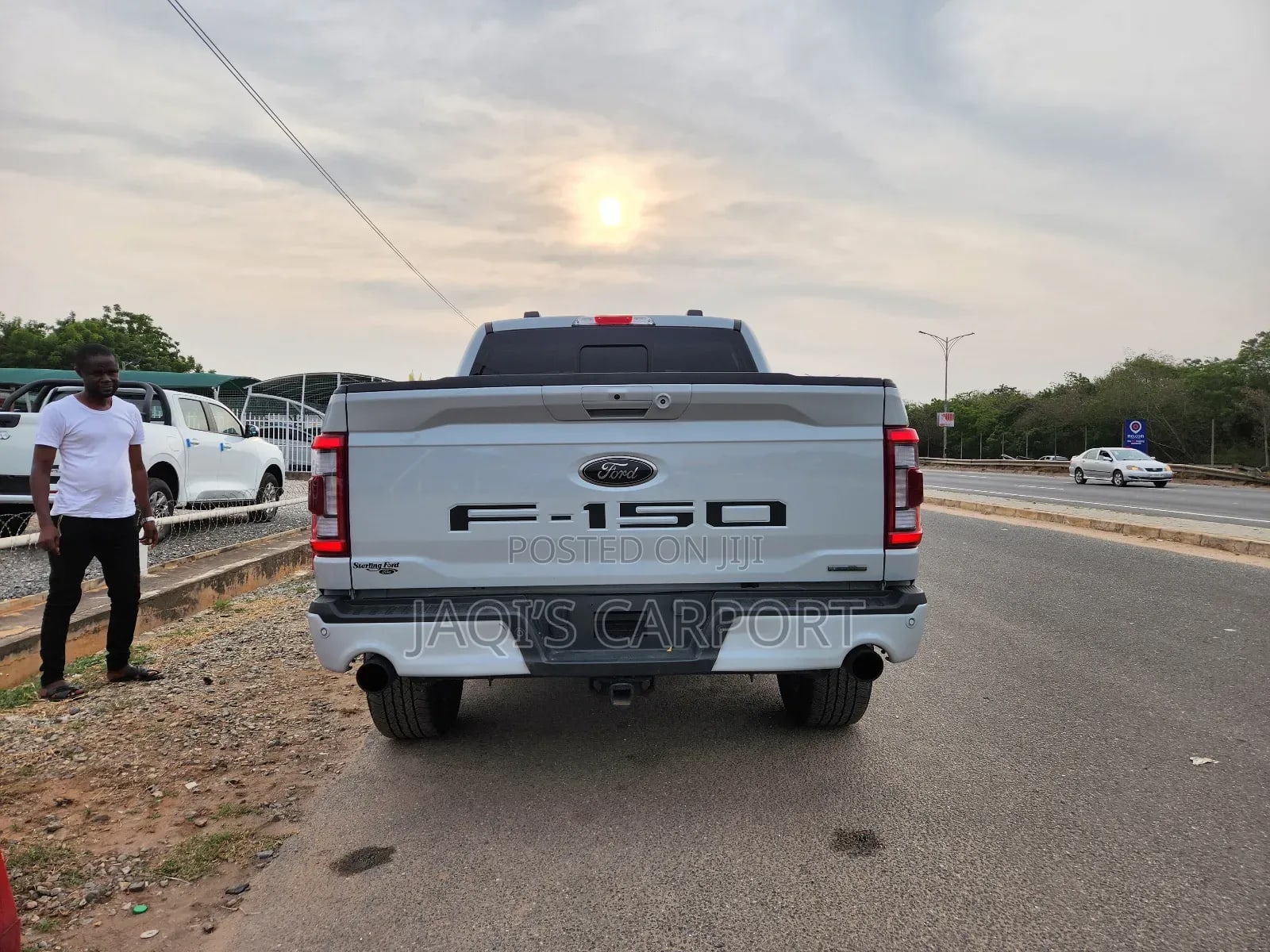 Ford F-150 LARIAT 2023 Silver thumbnail 6