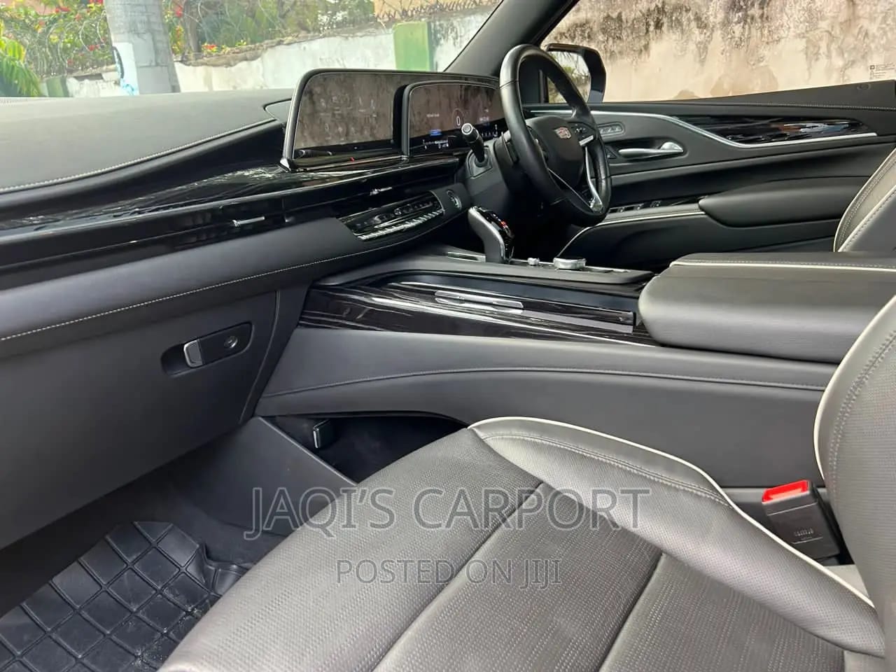 Cadillac Escalade 2021 Black thumbnail 2