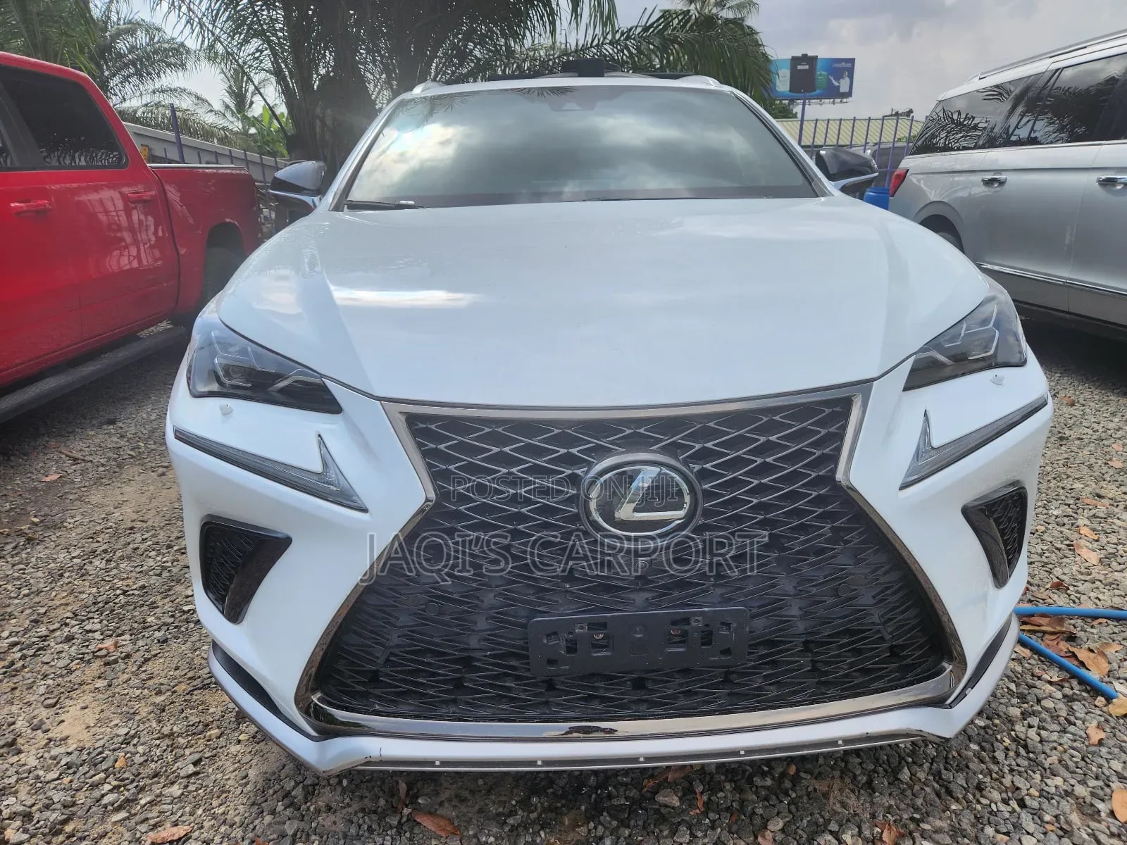 Lexus NX 300h White thumbnail 2