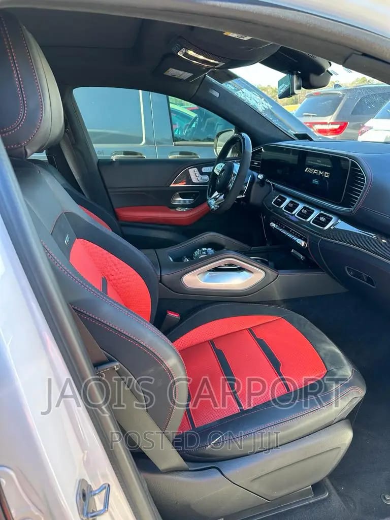 Mercedes-Benz AMG GLE 63 S 4MATIC White thumbnail 3