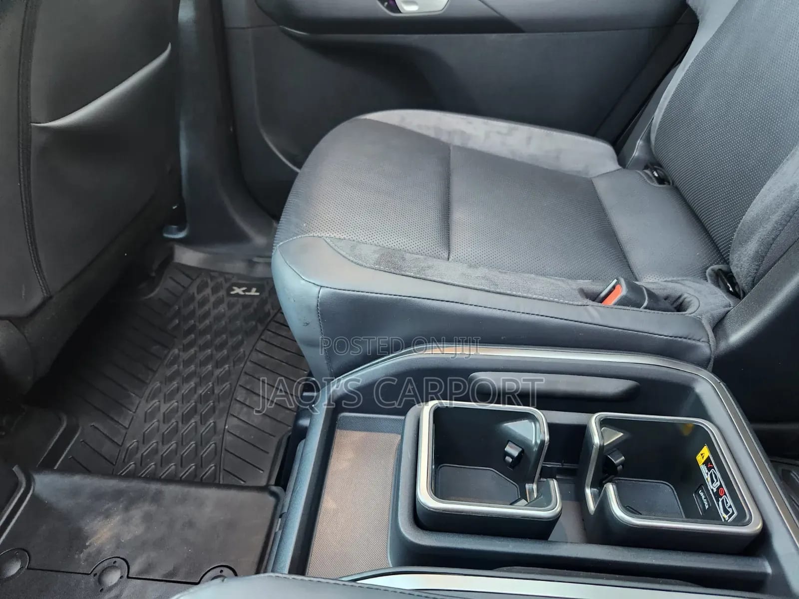 Lexus TX TX 500h AWD 2024 Matt Black thumbnail 5