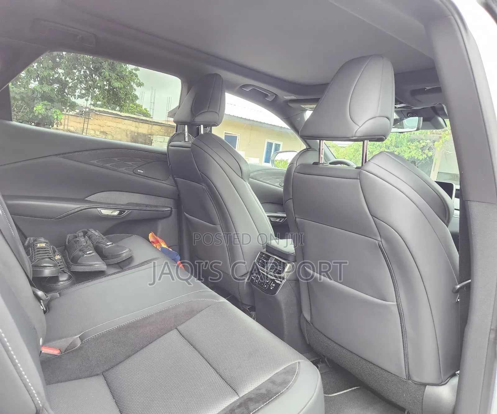 Lexus RX 2024 White thumbnail 5