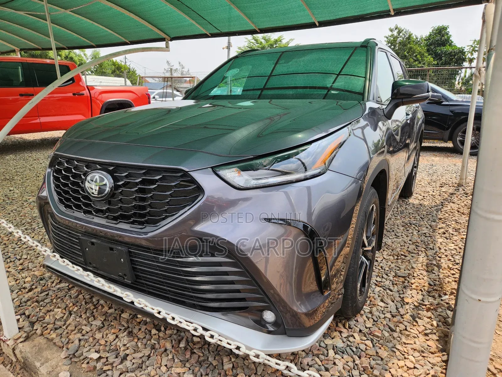 Toyota Highlander XSE 2022 Gray thumbnail 2