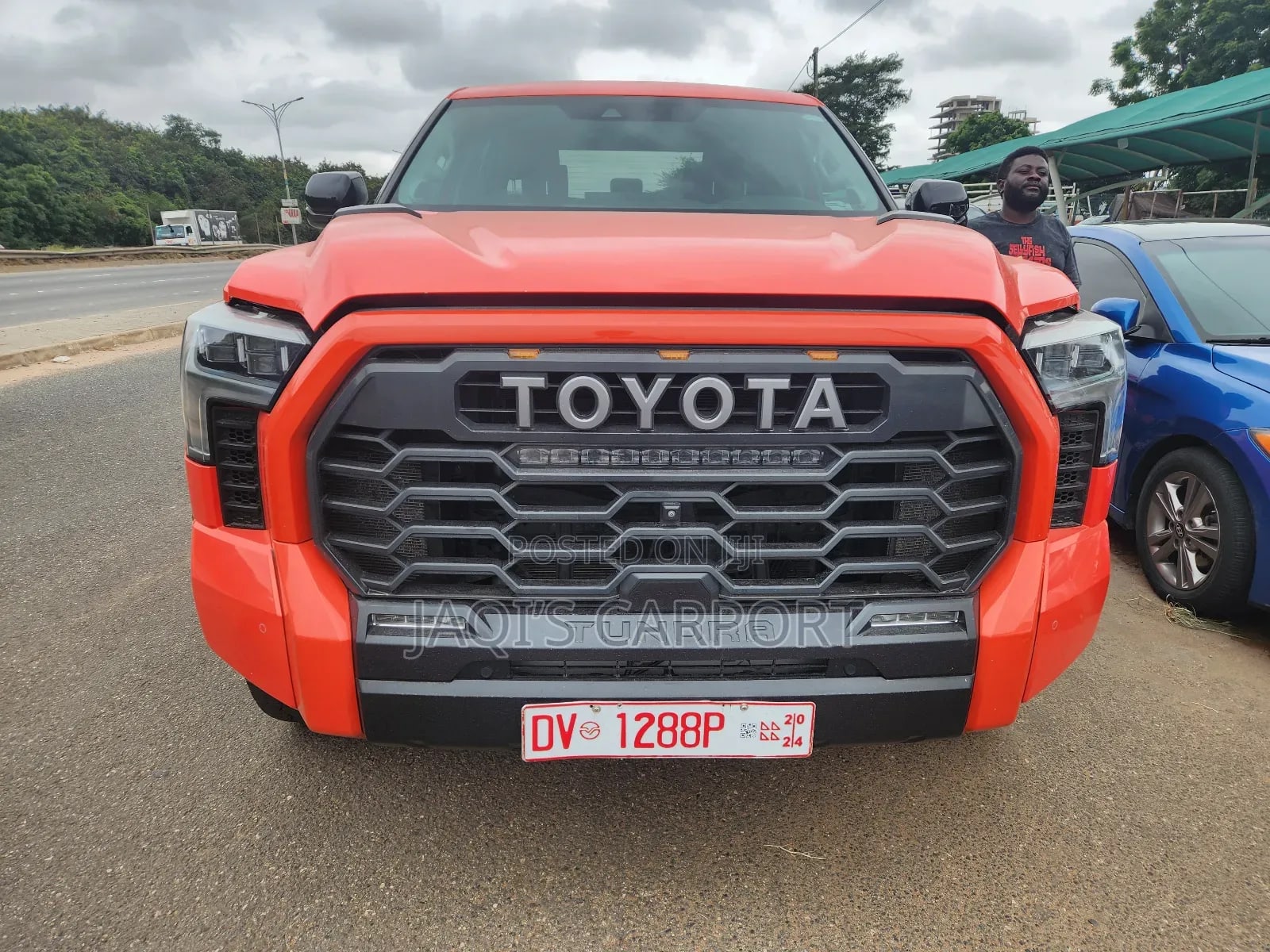 Toyota Tundra Platinum CrewMax 5.5' Bed 2024 Orange thumbnail 3