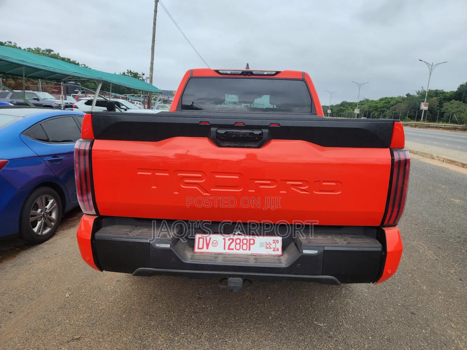 Toyota Tundra Platinum CrewMax 5.5' Bed 2024 Orange thumbnail 7
