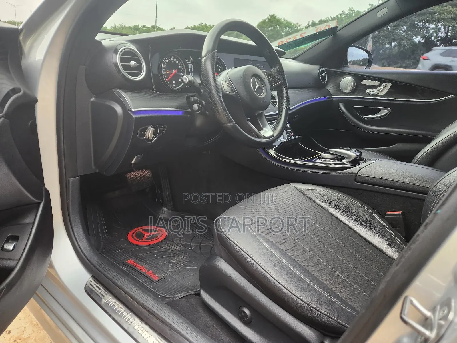 Mercedes-Benz E300 2017 Silver thumbnail 3