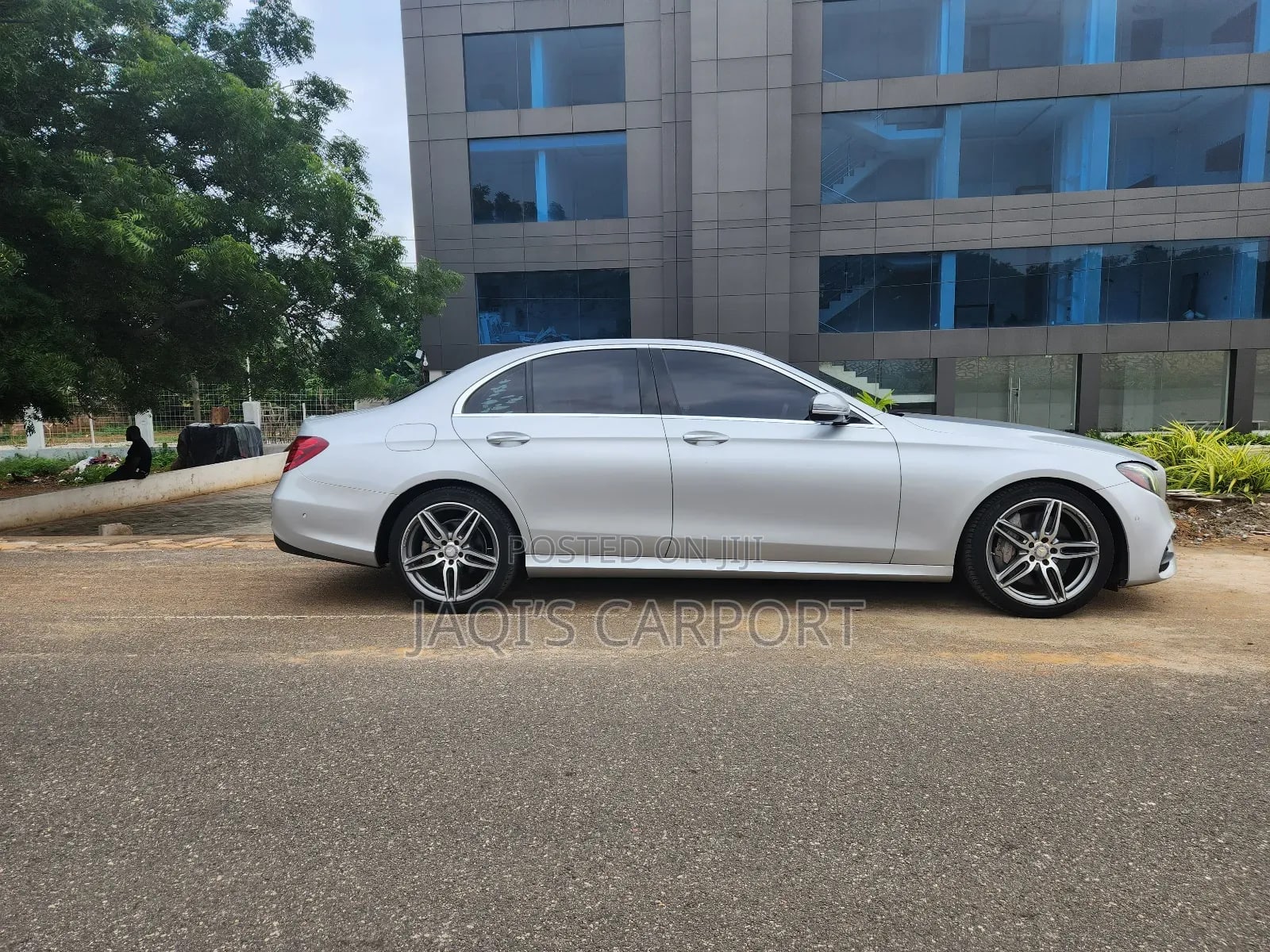 Mercedes-Benz E300 2017 Silver thumbnail 5