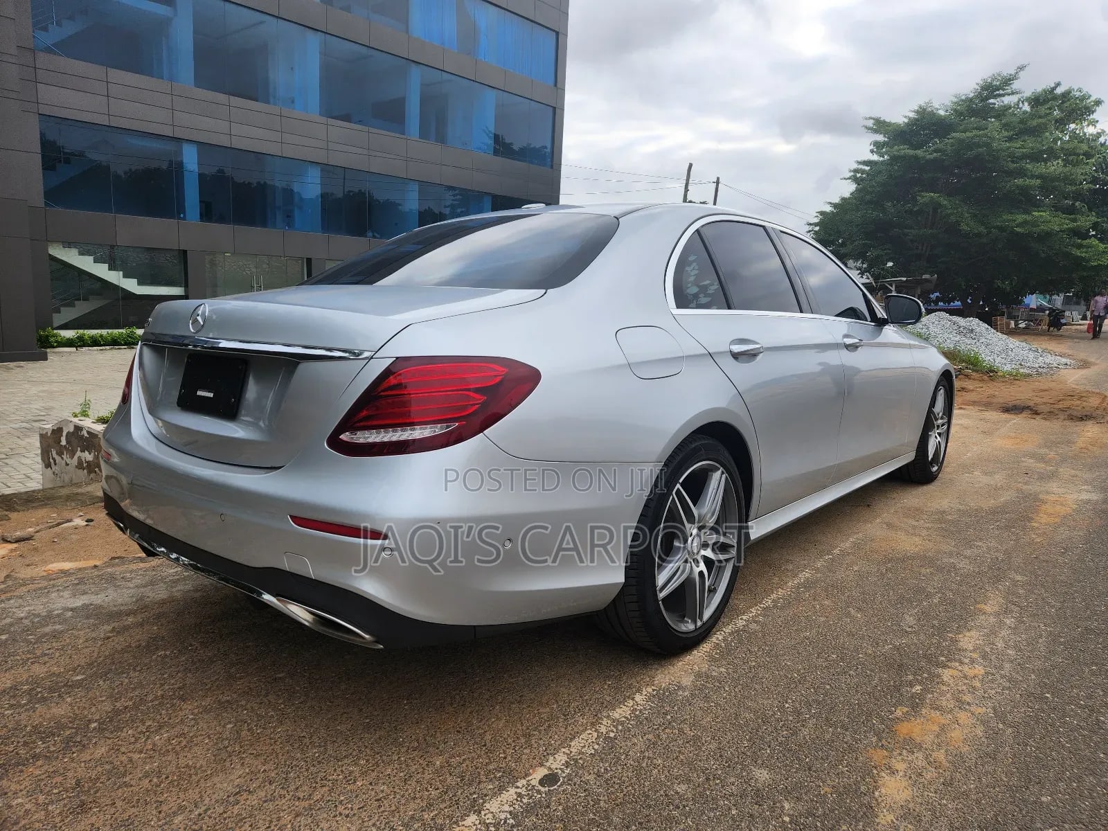 Mercedes-Benz E300 2017 Silver thumbnail 7