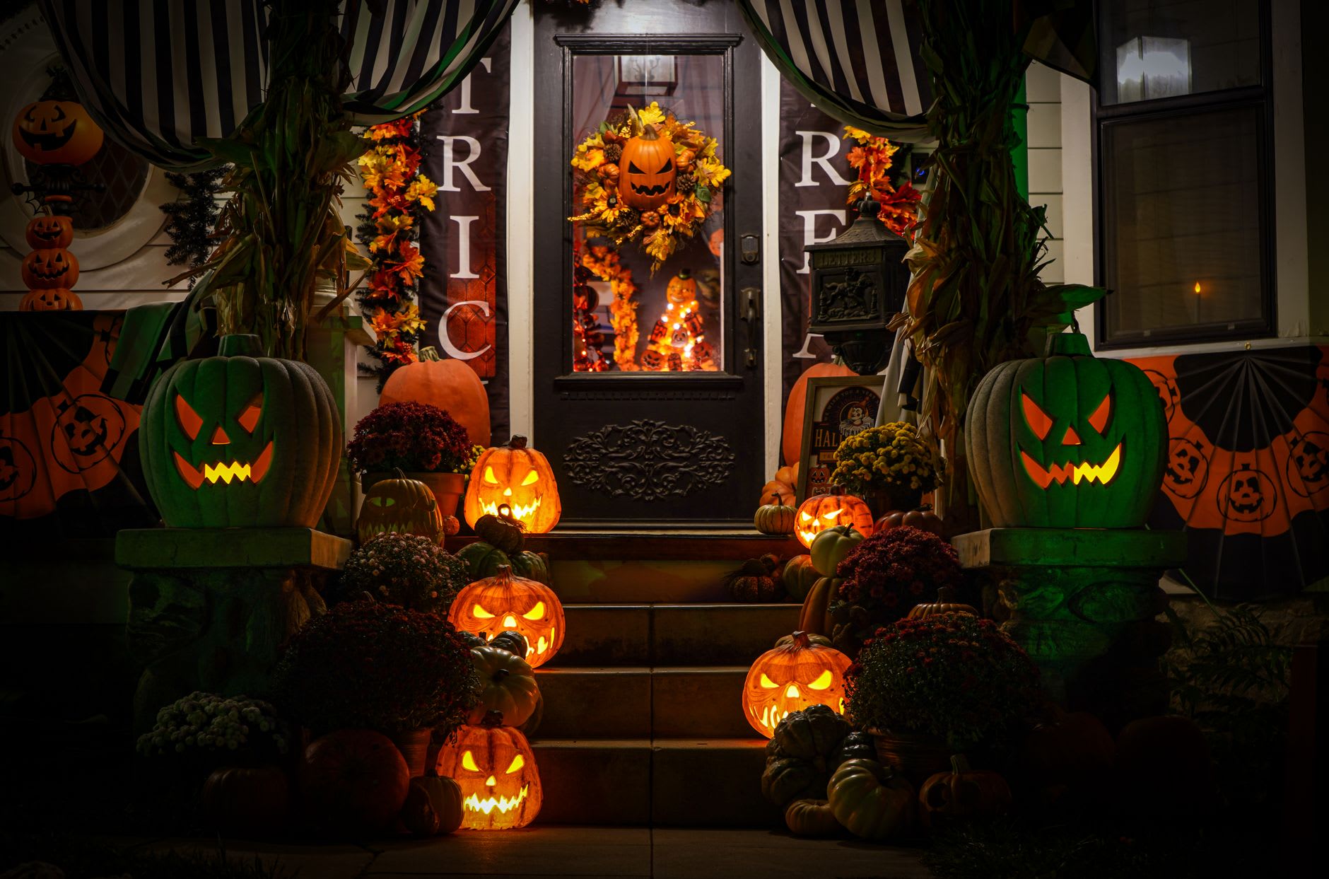 Halloween Neon Signs to Light Up Your Spooky Decor