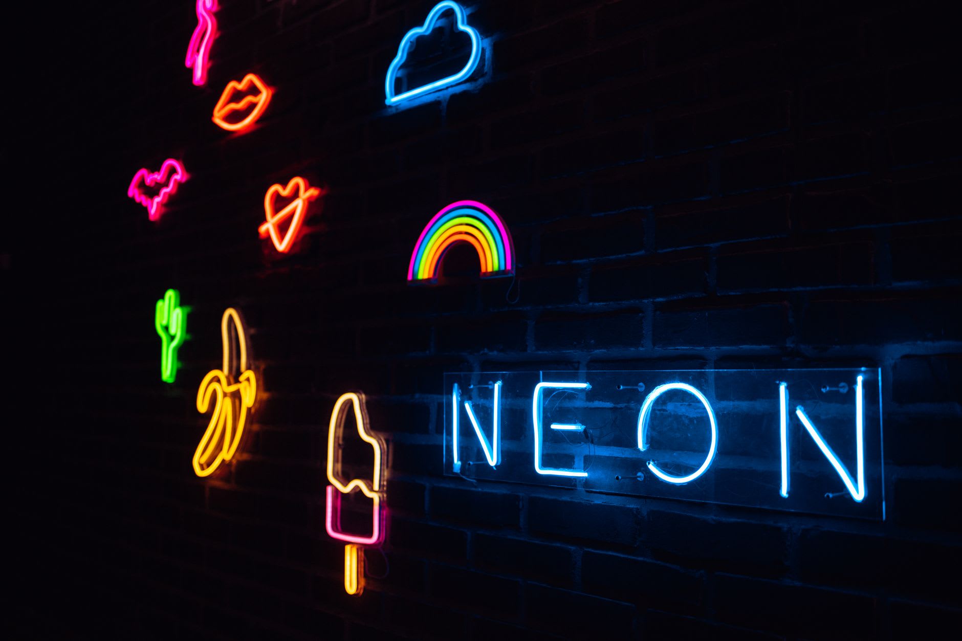 Flamingo Neon Signs to Brighten Your Space with Tropical Flair