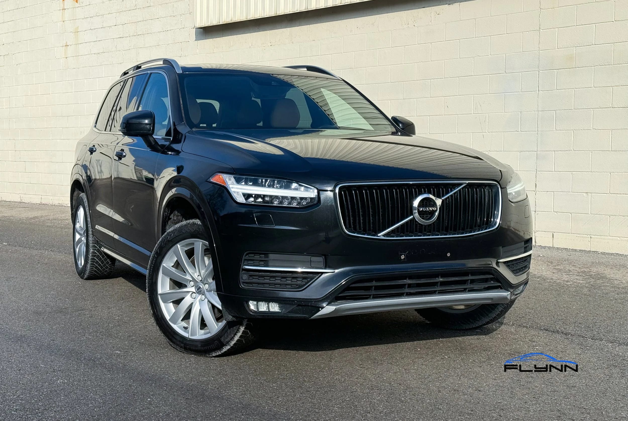 2017 Volvo XC90 T5 Momentum
