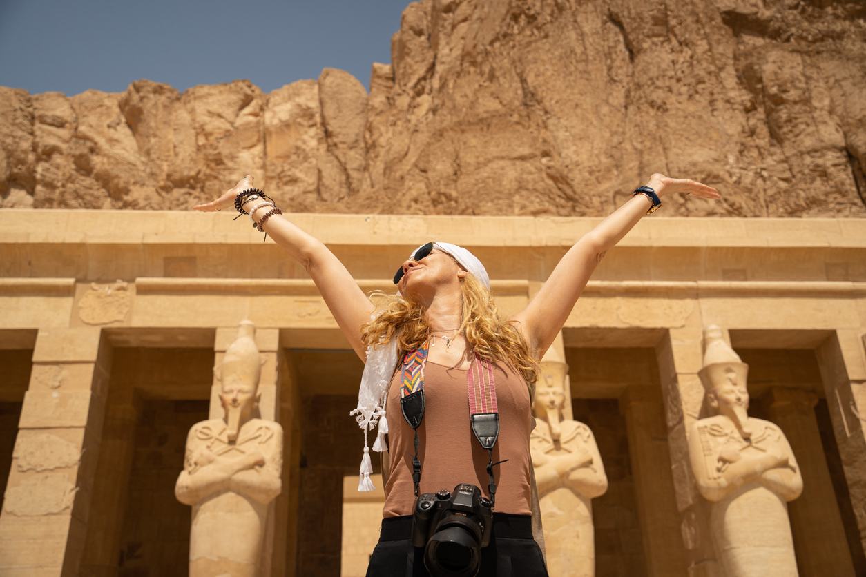 ¿Viajar con Agencia o por Libre a Egipto? Guía Completa 2