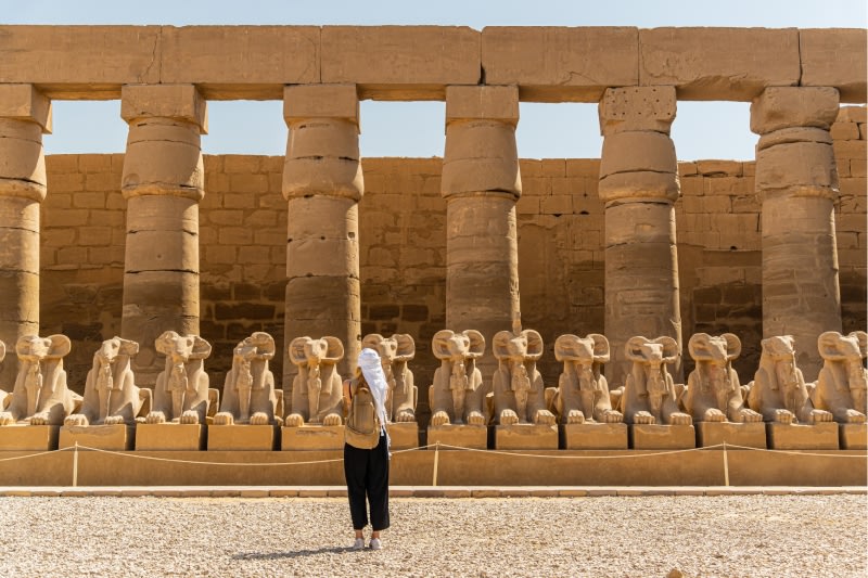 Origen y Evolución de la Escultura Egipcia