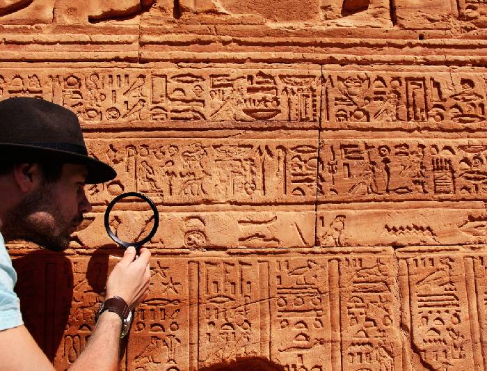 Impacto de la Literatura Egipcia en la Literatura Global