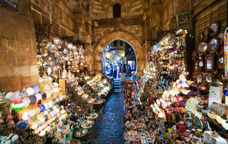 Paseo por Khan El-Khalili, uno de los recuerdos de Egipto más auténticos