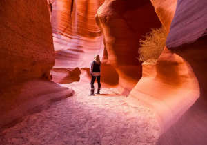 Canyon Colorato Sharm el Sheik, un uomo al Cayon Colorato