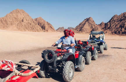 Escursione Quad Sharm el Sheik, un gruppo al deserto