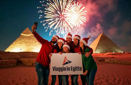 Amici Festeggiano il Natale alle Piramidi, capodanno al cairo